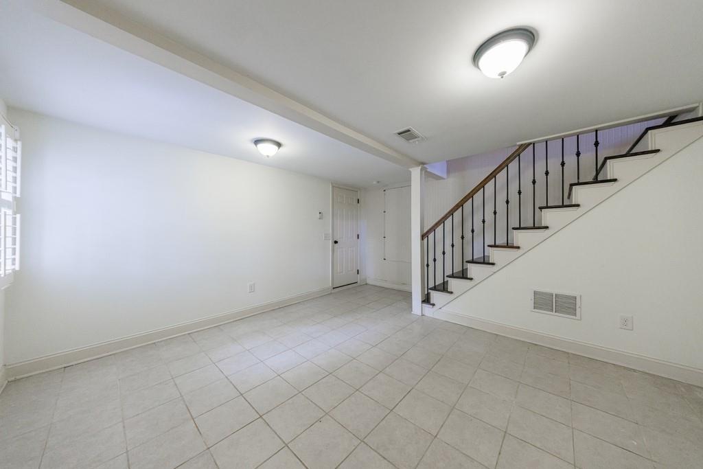 2668 Jefferson Terrace