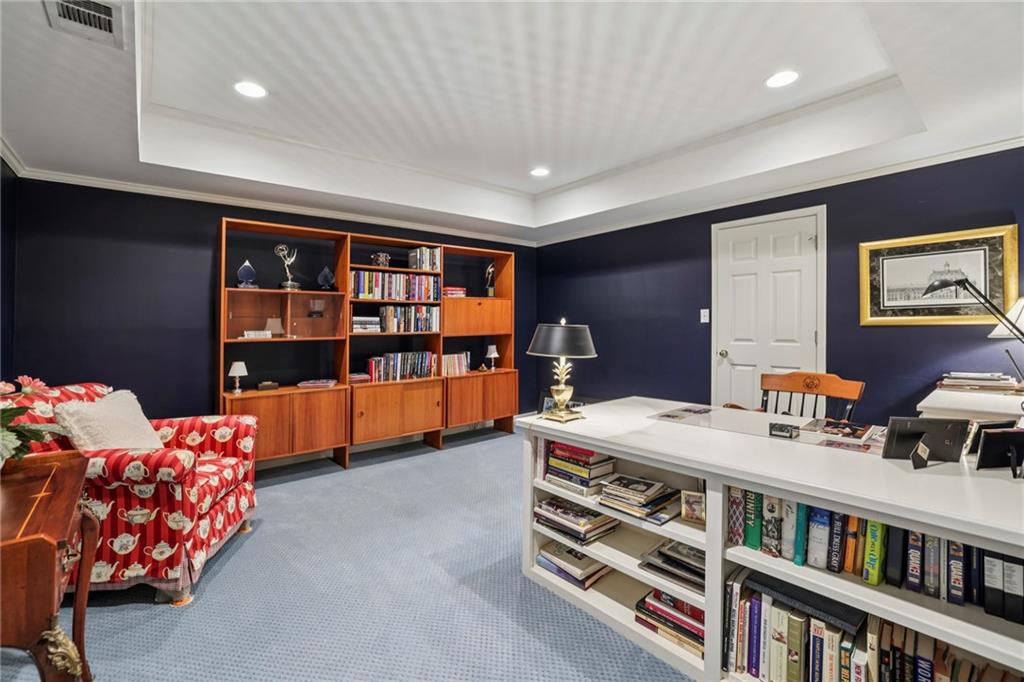 30 Old Stratton Chase