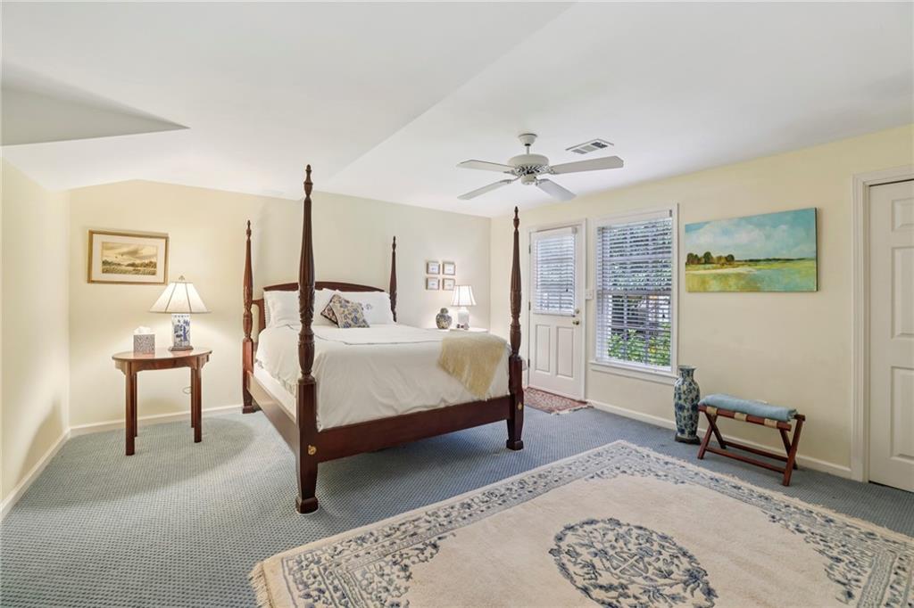 30 Old Stratton Chase