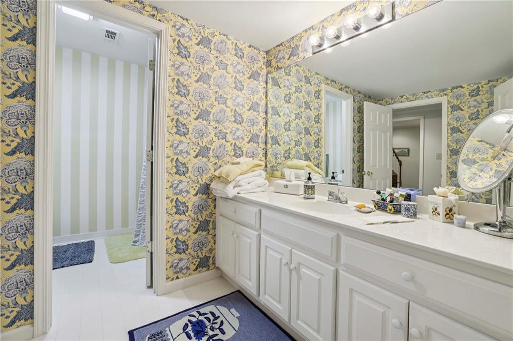 30 Old Stratton Chase