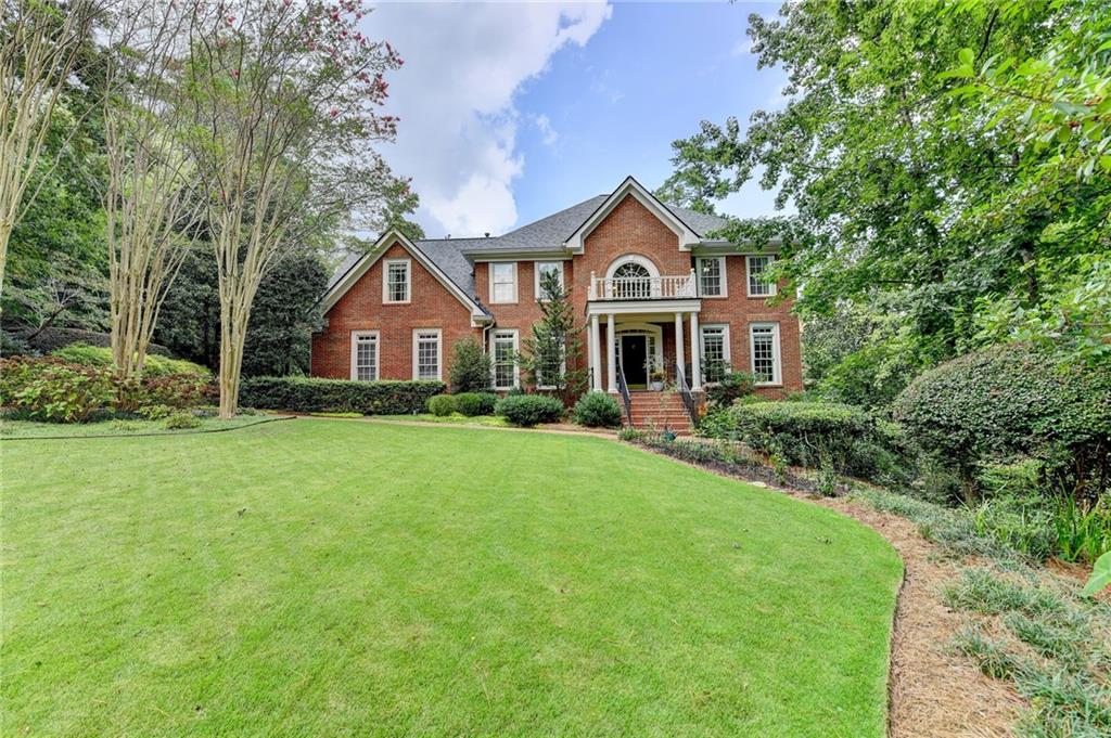 2911 Knob Hill Drive SE