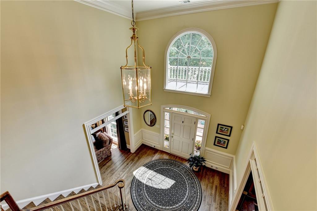 2911 Knob Hill Drive SE