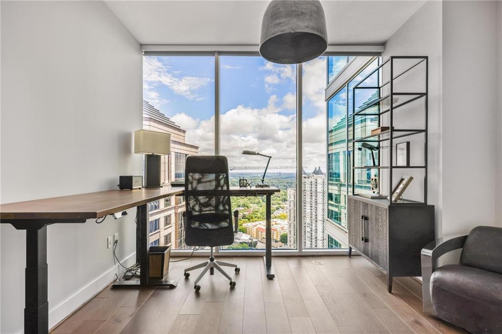 1080 Peachtree Street NE Unit 3303