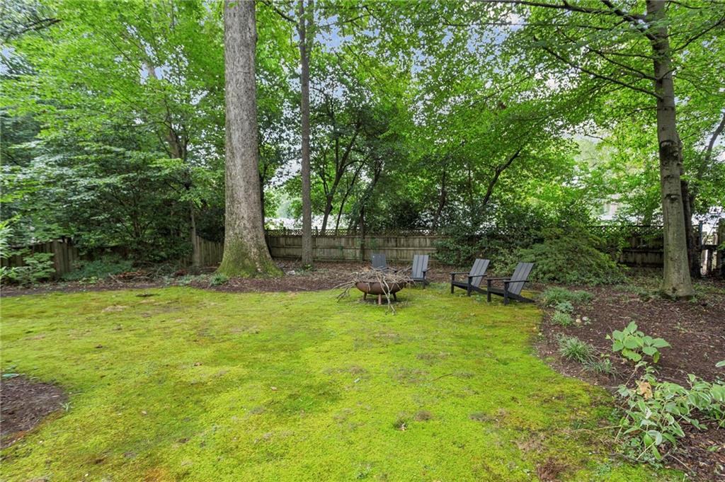 1825 Colland Drive NW