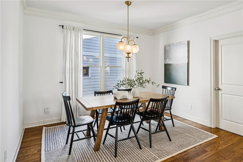 1612 Gilstrap Lane NW