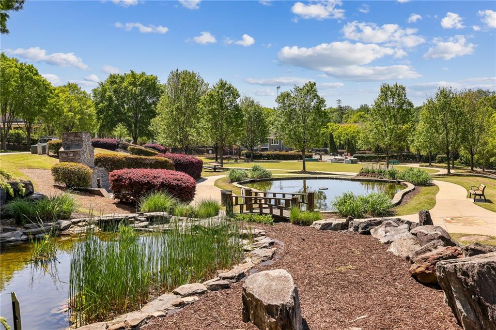 1612 Gilstrap Lane NW