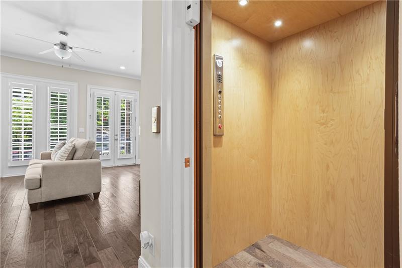 5836 Sandy Springs Circle