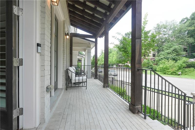 5836 Sandy Springs Circle