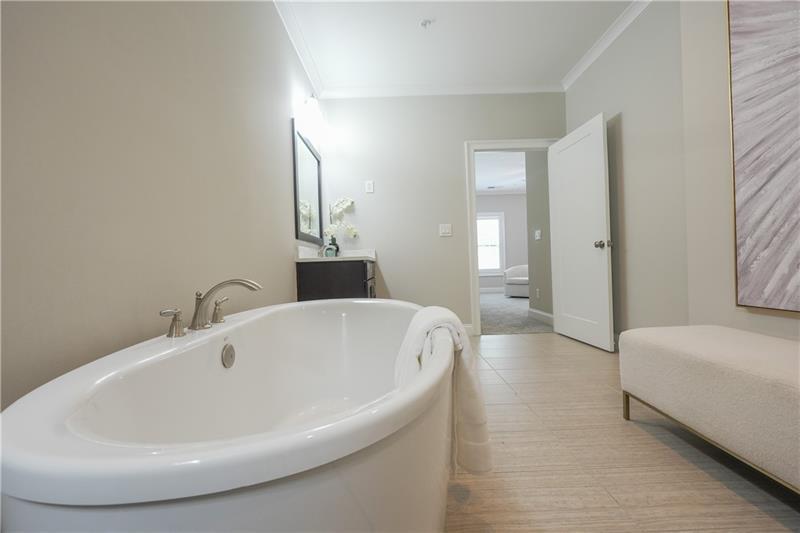 5836 Sandy Springs Circle