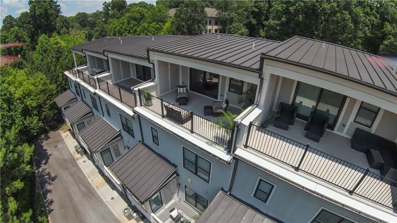 5836 Sandy Springs Circle