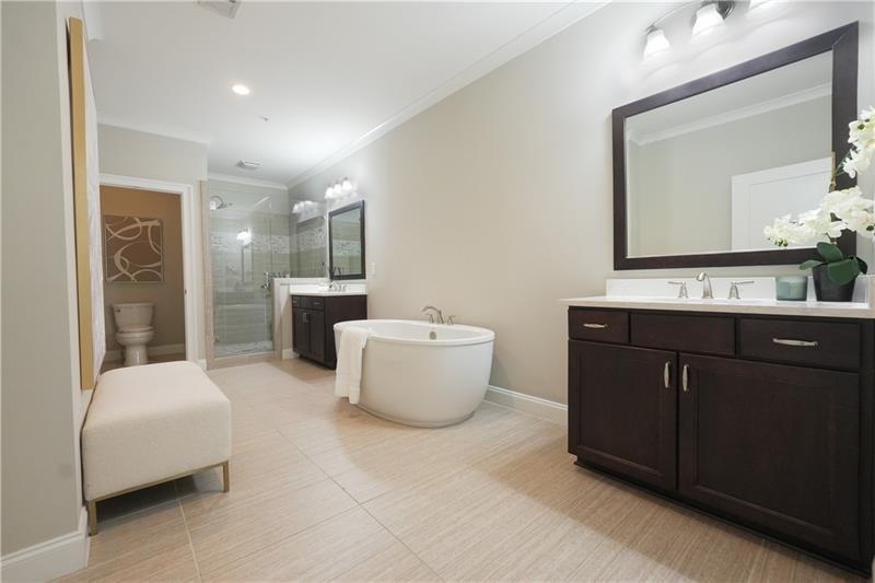 5836 Sandy Springs Circle