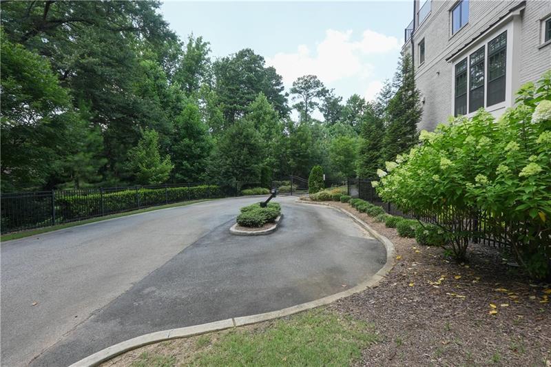 5836 Sandy Springs Circle