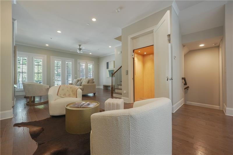 5836 Sandy Springs Circle