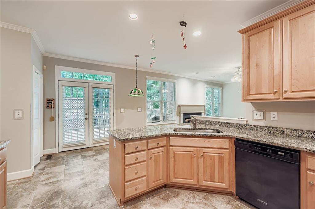 1231 Ivy Brook Lane NE