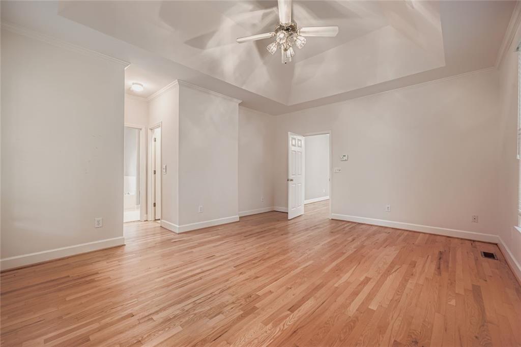 1231 Ivy Brook Lane NE