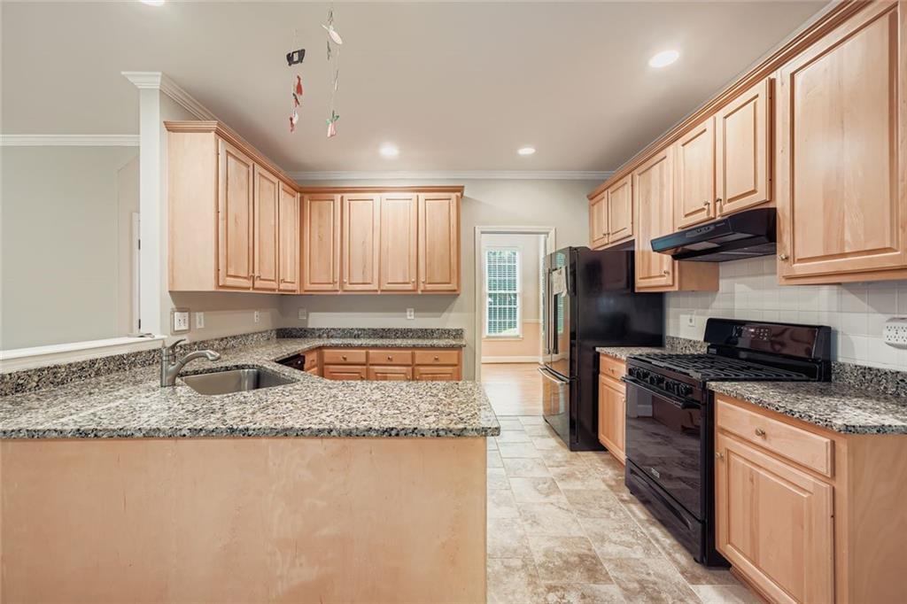 1231 Ivy Brook Lane NE