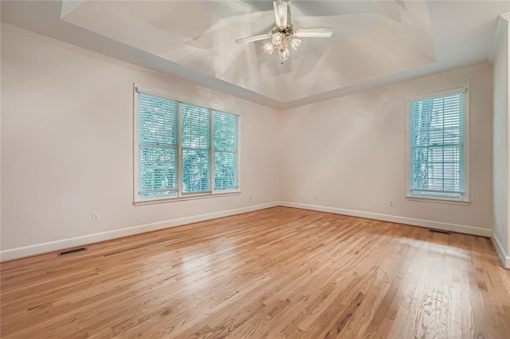 1231 Ivy Brook Lane NE