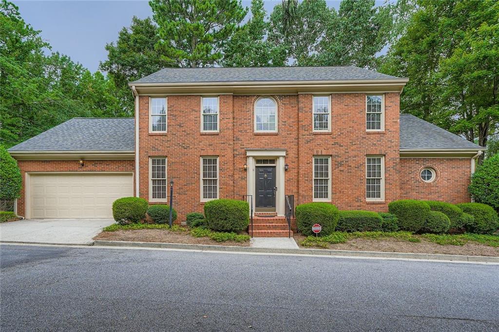 1231 Ivy Brook Lane NE