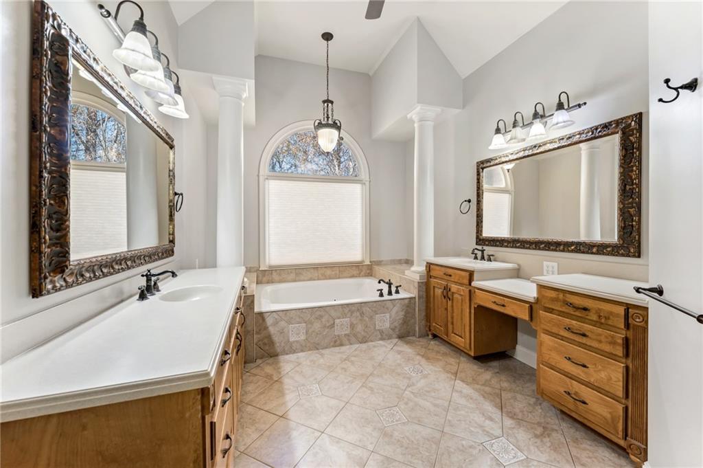 2071 Havenview Court