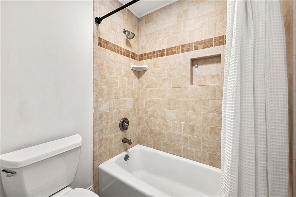 1498 Leafmore Place