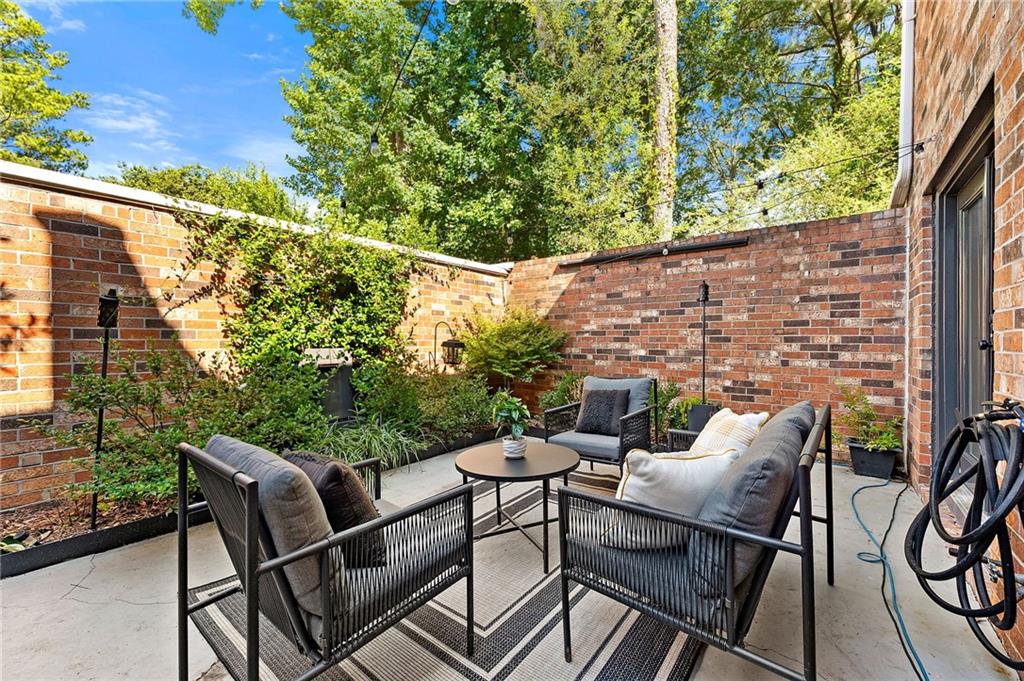 1498 Leafmore Place