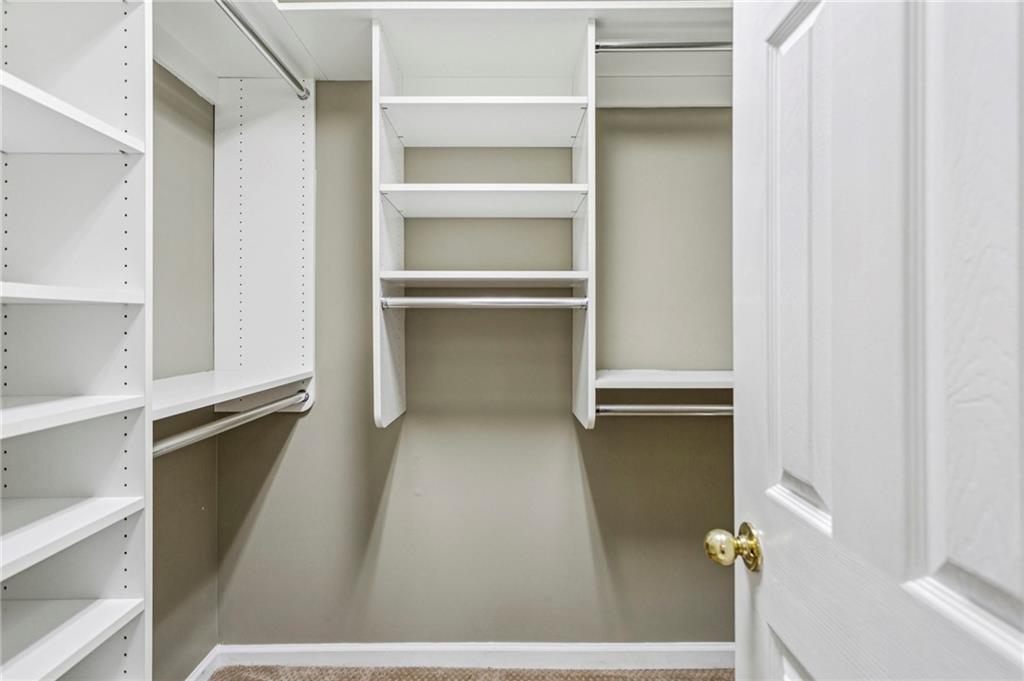 380 Wexford Overlook Drive