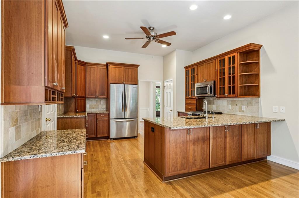 380 Wexford Overlook Drive