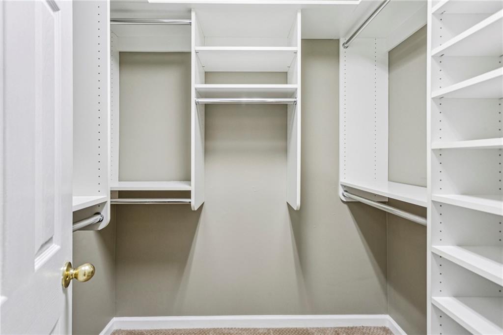 380 Wexford Overlook Drive