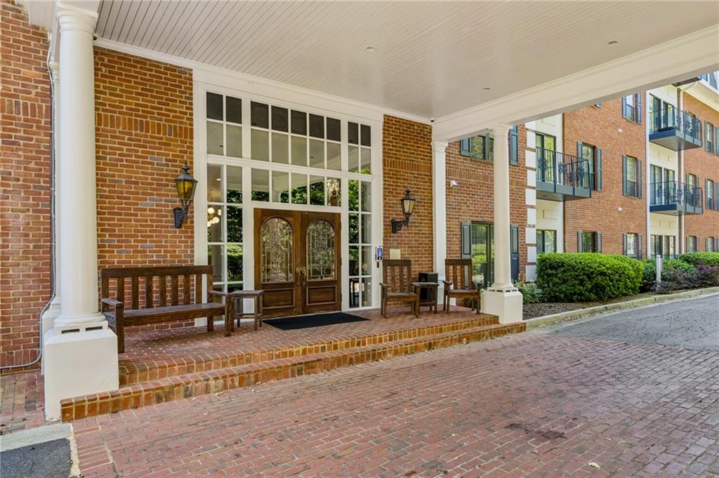 2921 Lenox Road NE Unit 106