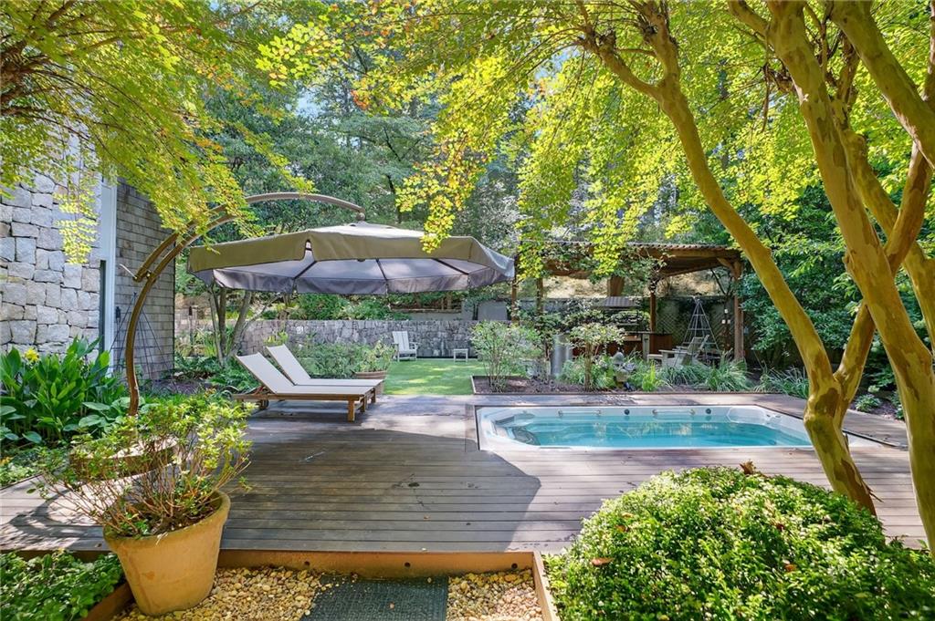 3033 E Pine Valley Road NW