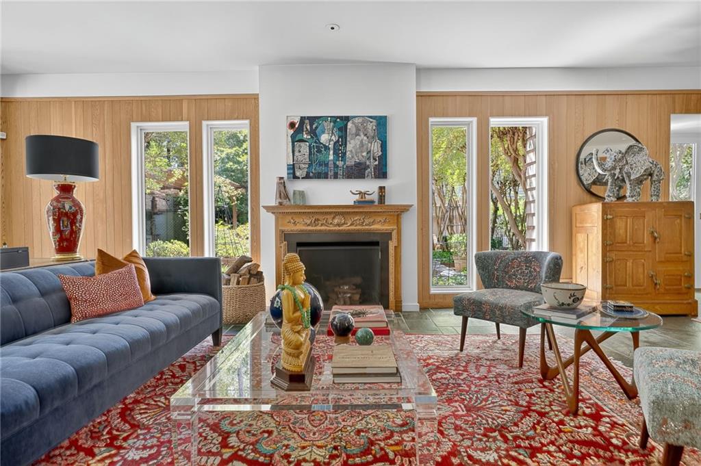 3033 E Pine Valley Road NW