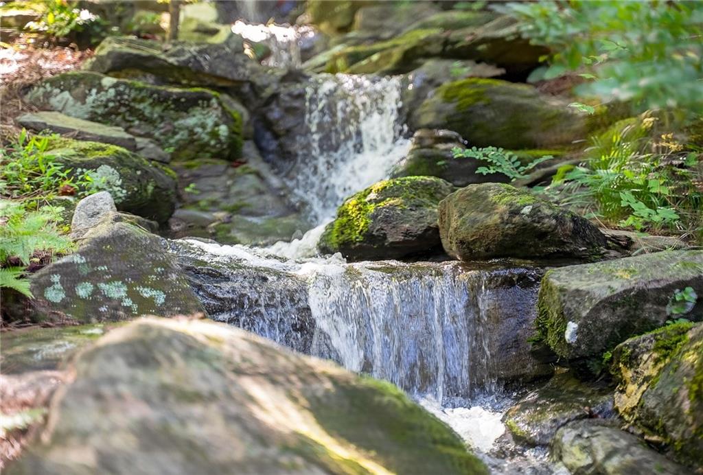 3033 E Pine Valley Road NW