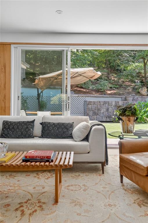 3033 E Pine Valley Road NW