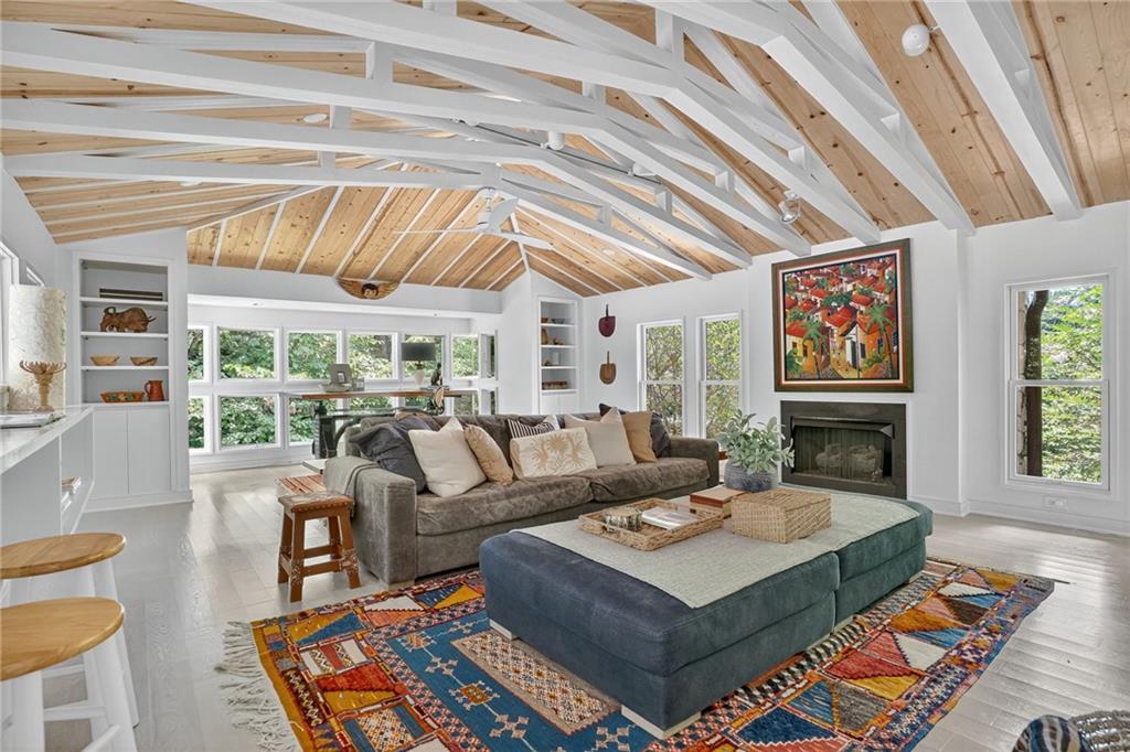 3033 E Pine Valley Road NW