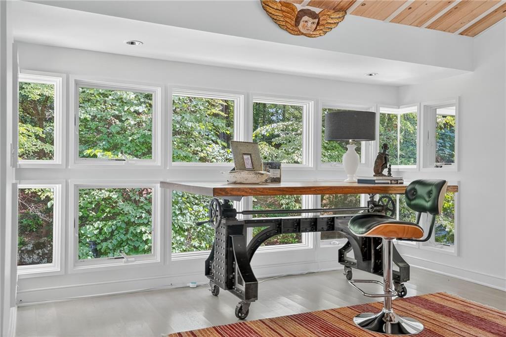 3033 E Pine Valley Road NW