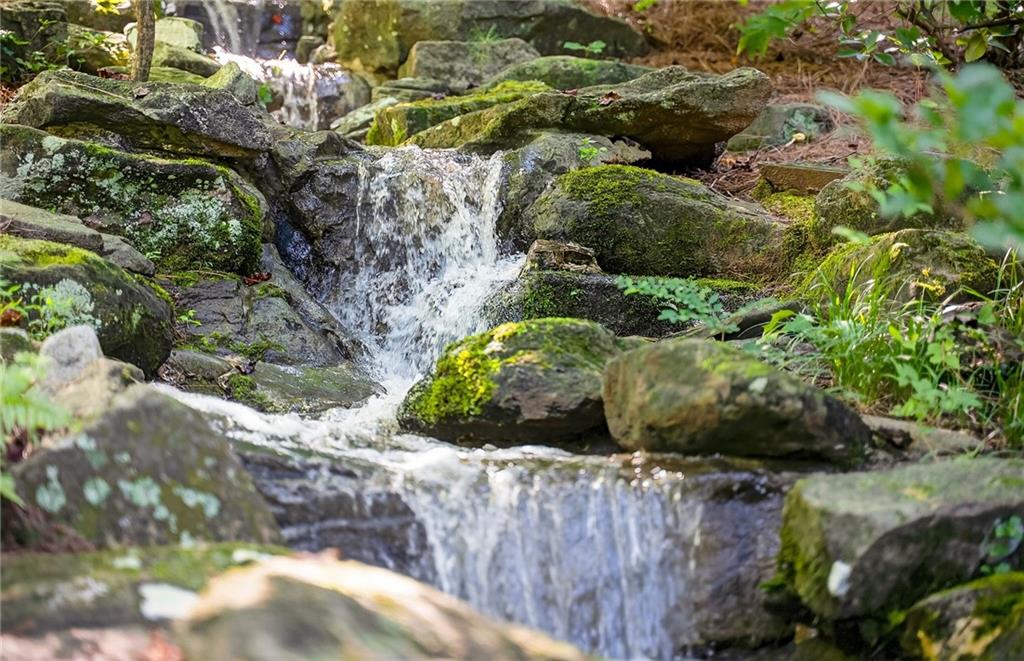 3033 E Pine Valley Road NW