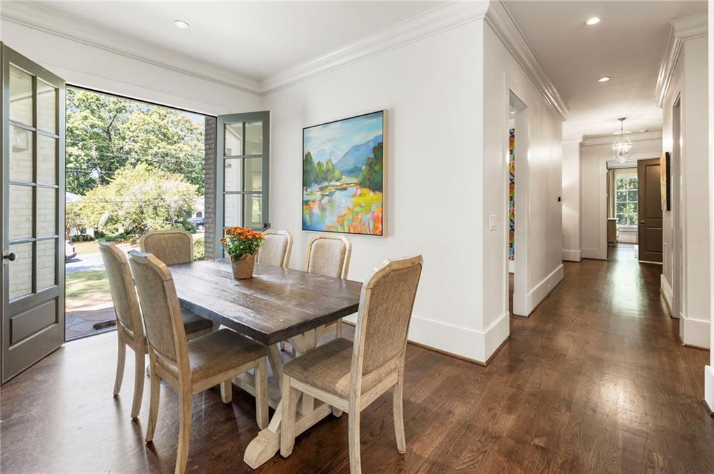 2819 Castlewood Drive NW