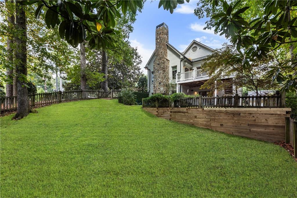 2819 Castlewood Drive NW