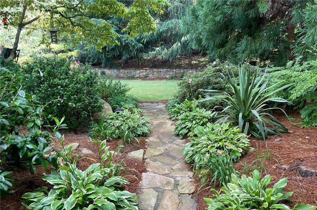 1225 Bay Pointe Terrace