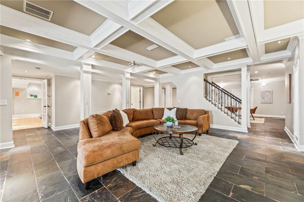 1225 Bay Pointe Terrace