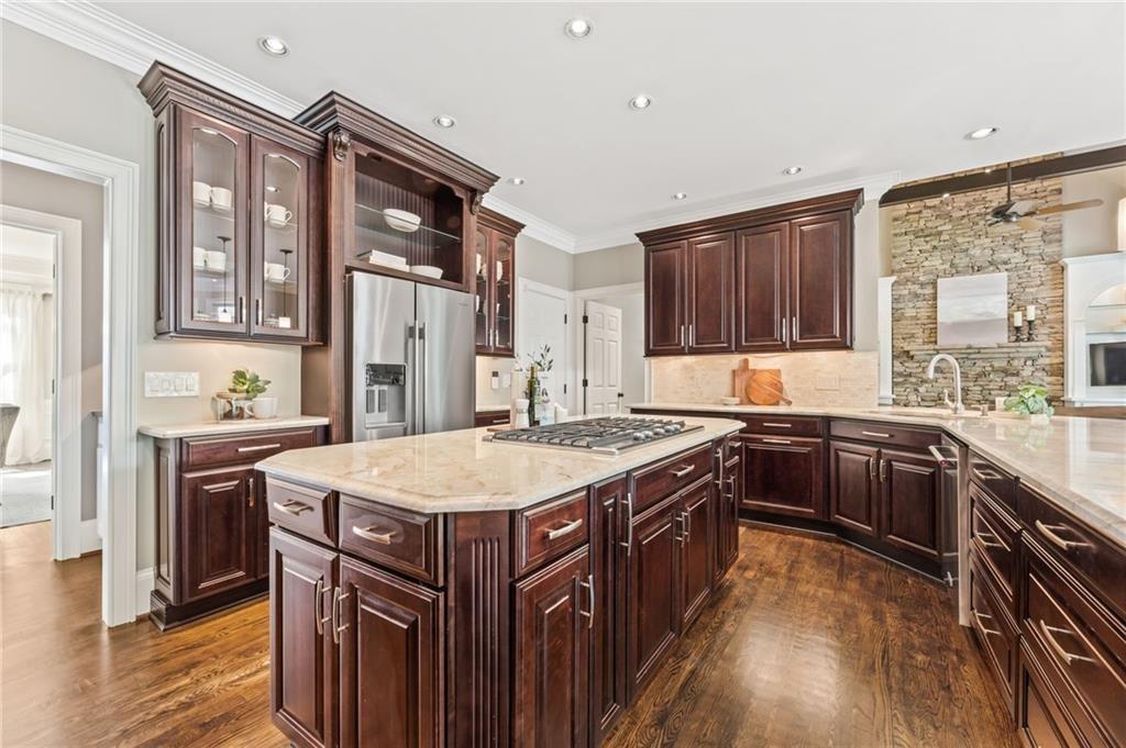 1225 Bay Pointe Terrace