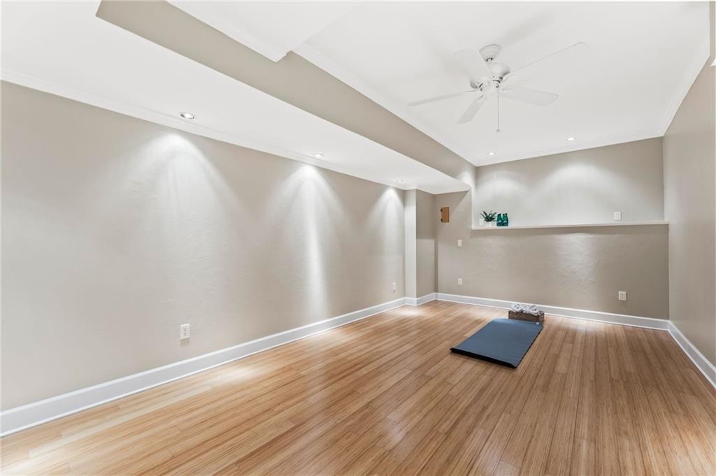 1225 Bay Pointe Terrace