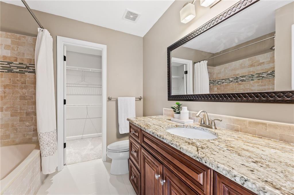 1225 Bay Pointe Terrace