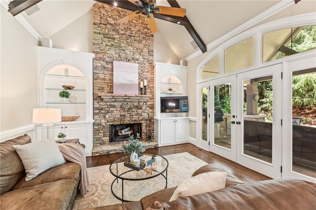 1225 Bay Pointe Terrace