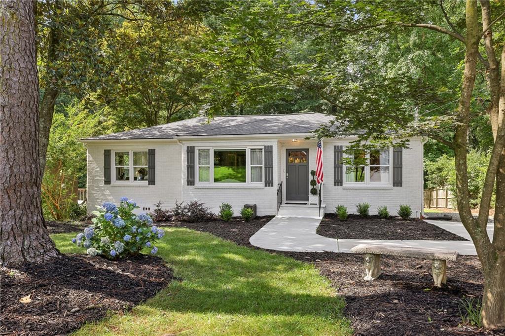 1600 Belle Isle Circle NE