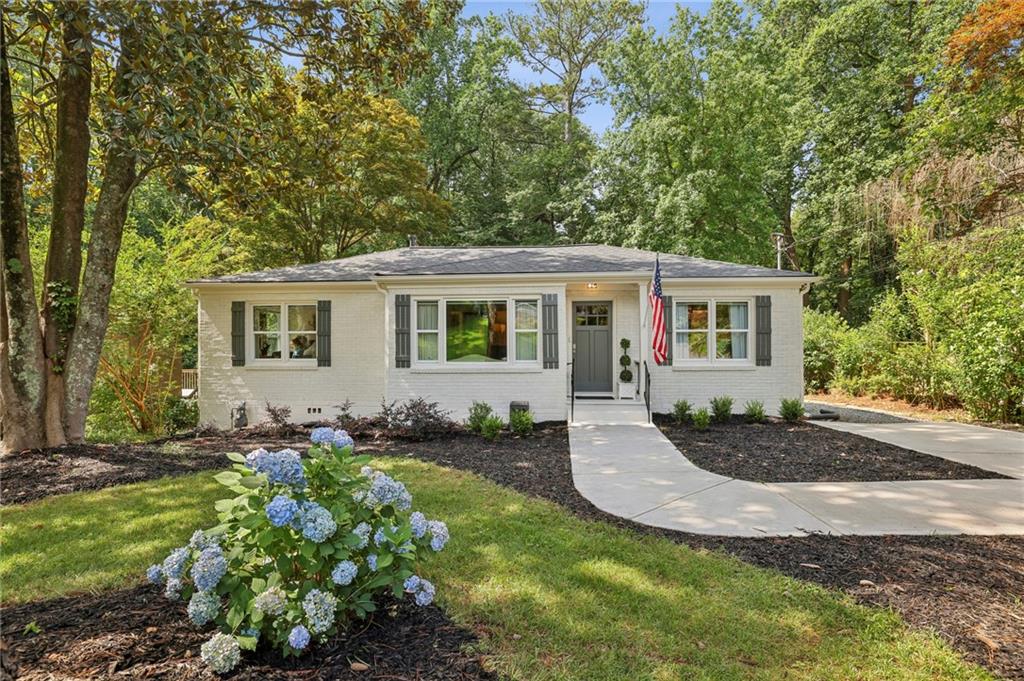 1600 Belle Isle Circle NE