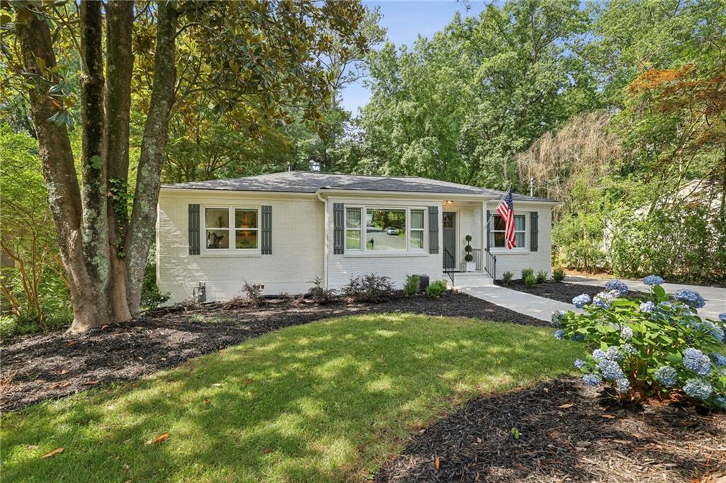 1600 Belle Isle Circle NE