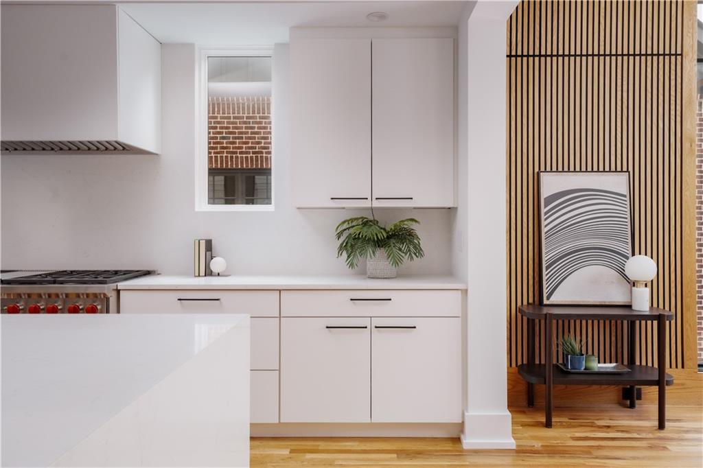 1281 Avalon Place NE