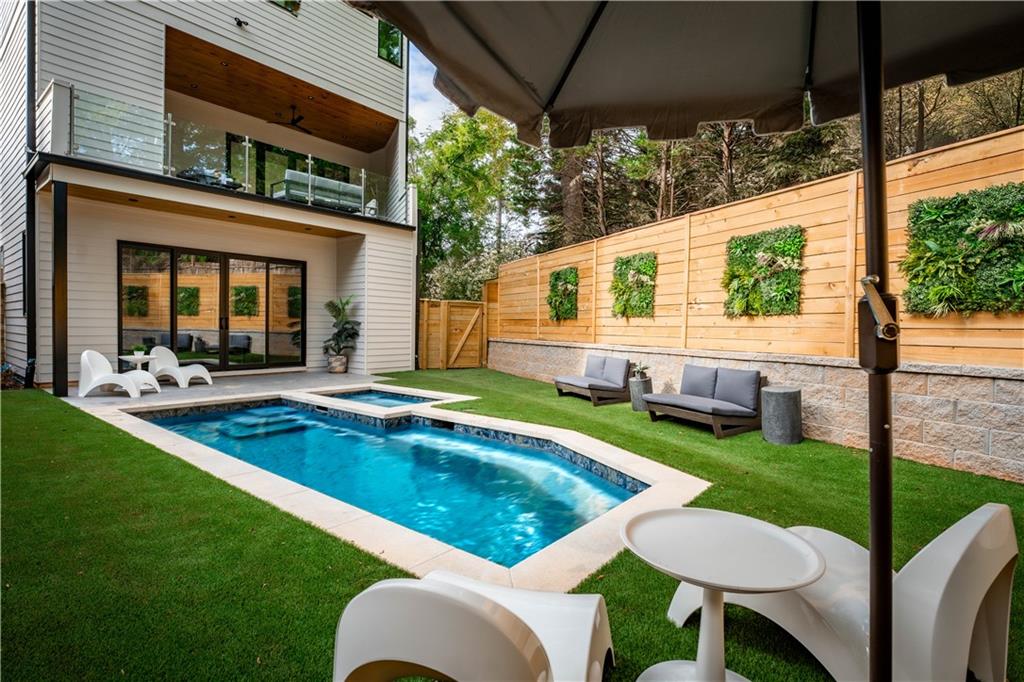 1281 Avalon Place NE