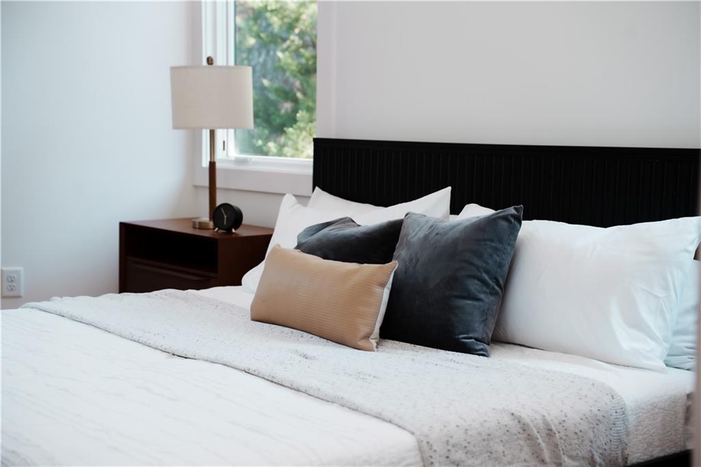 1281 Avalon Place NE